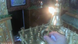 Зажигаю лампады в храме к началу Божественной Литургии 1 июня 2026 - Поздравляю с Днём Святого Духа