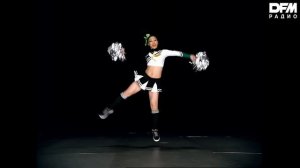 Gwen Stefani — Hollaback Girl