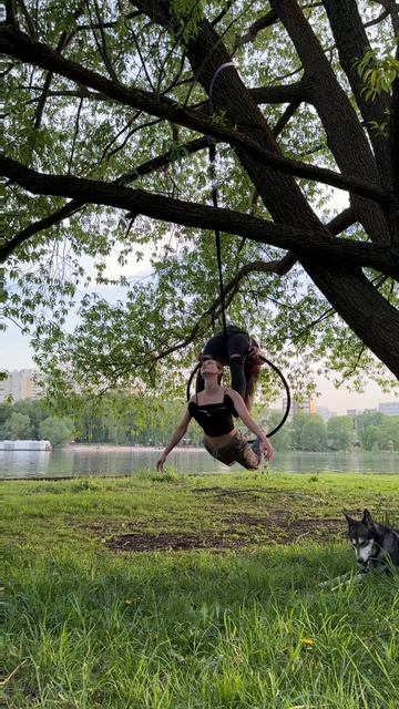Aerial Hoop Duo 
Воздушное кольцо дуэт