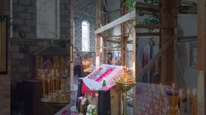 Величаем Тя, Живодавче Христе