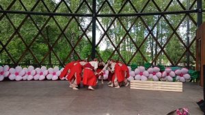 Дети пляшут и поют/Сегодня День защиты детей!!!