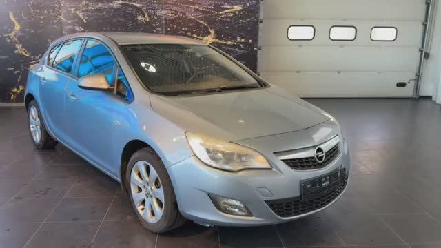 Автомобиль Opel Astra J в автосалоне Комфорт Авто в Ростове-на-Дону (7936)