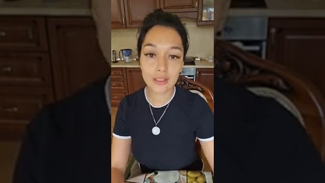 утренний  кофе со всей клмпанией