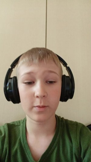 за каждые 2 смерти сложность повышается в геометри деш 😯