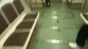 Весёлые надписи на дверях вагона метро