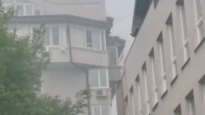 Видно дым на крыше
