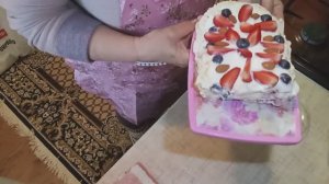 Воздушный торт из 2 белков! 🍓 Нежнейшее безе с кремом и ягодами!