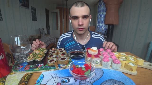МУКБАНГ АСМР РОЛЛЫ / ФИЛАДЕЛЬФИЯ / ТЕМПУРА РОЛЛЫ / ТОРТИЛЬЯ РОЛЛ / СОУС / EATING ASMR Mukbang #498 смотреть онлайн
