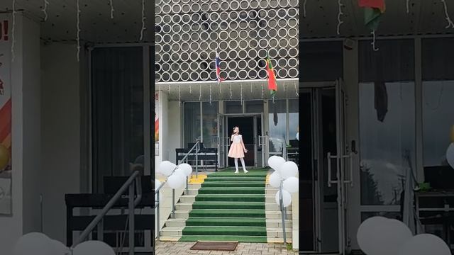 Я пою на крылечке.,, музыка рисует дождь" смотреть онлайн