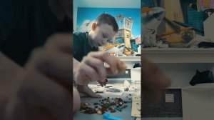 я собираю lego и если я наберу 10 подписчиков я полечу в Москву