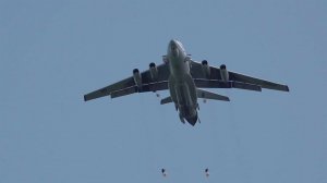 Профессиональный праздник отмечают бойцы Военно-транспортной авиации.