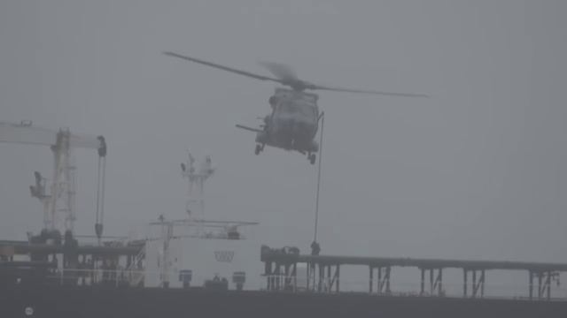 Франция и Британия задержали в Атлантике танкер, следовавший из России