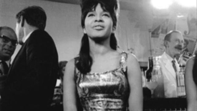 RONNIE SPECTOR * DONT WORRY BABY смотреть онлайн