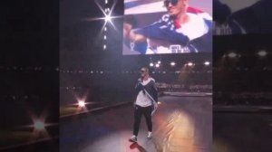 Гигант из Краснодара: Сафонов произвел фурор на церемонии награждения в Париже