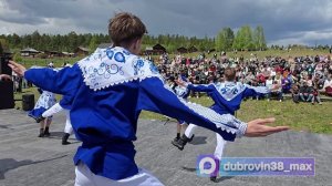 В Братске отметили праздник Святой Троицы