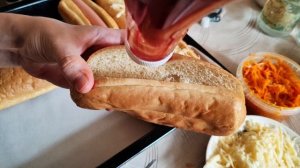 Домашние хот-доги с корейской морковью и сыром — съедаются моментально