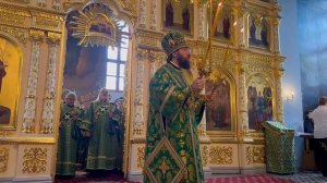 МИТРОПОЛИТ ИГНАТИЙ СОВЕРШИЛ БОЖЕСТВЕННУЮ ЛИТУРГИЮ В СВЯТО-ДУХОВСКОМ СОБОРЕ Г. САРАТОВА (01.06.2026)