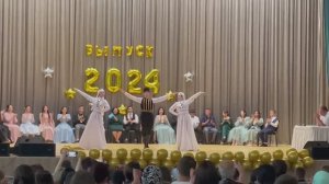 Крымскотатарский танец «Ватанымыз Къырымда». Постановщик: Вилиляева Энара.