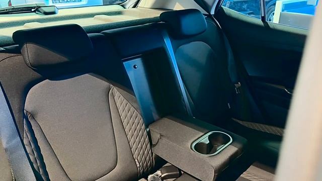 Автомобиль Solaris HC в автосалоне Комфорт Авто в Ростове-на-Дону (3330)
