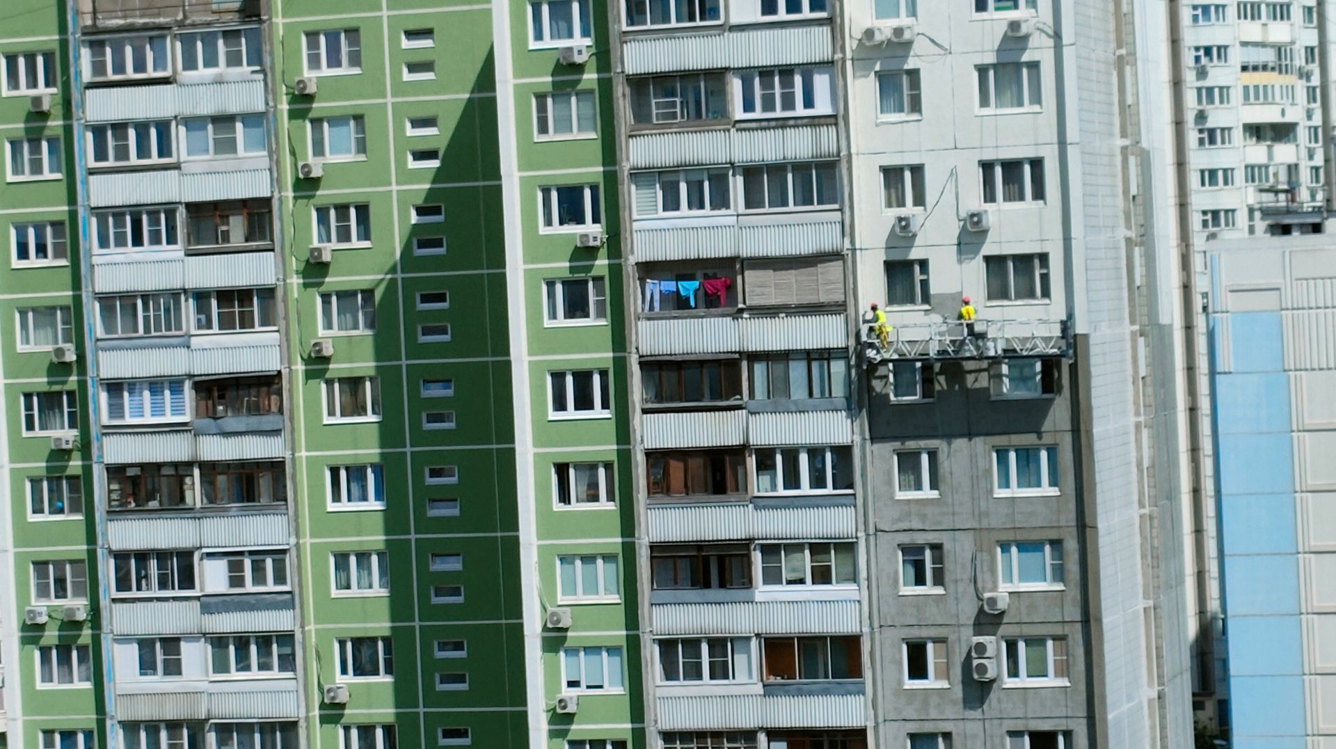 С продолжением, в выживании в Minecraft.
