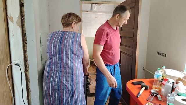 Ейск ! В первый день лета, с утра, разные дела, установка двери в ванную комнату и всё остальное. смотреть онлайн