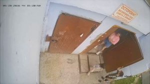 В Тюмени педофил пытался затащить пятилетнюю девочку домой!Мальчик молодец, не растерялся!