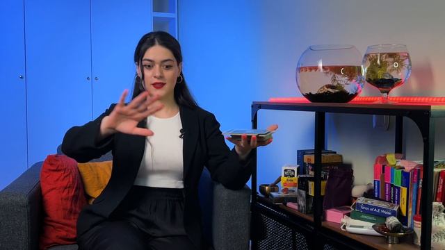 ЧТО ДЕЛАТЬ, ЕСЛИ ВЫПАДАЮТ КАРТЫ ВО ВРЕМЯ РАСКЛАДА | Роза Рей |