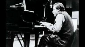 И.-С. Бах. Трехголосная инвенция до минор BWV 788. Исполняет Глен Гульд