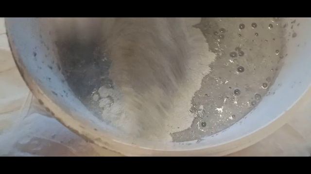 Как замешать гипсовую штукатурку вручную?