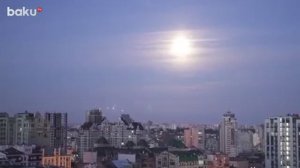 _Взрывы_по_всему_городу_в_момент_ночной_атаки_на_Киев
