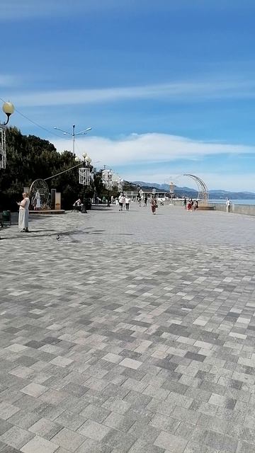 Алушта. Набережная. Начало лета. смотреть онлайн