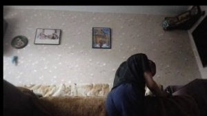 Встаю у дивана