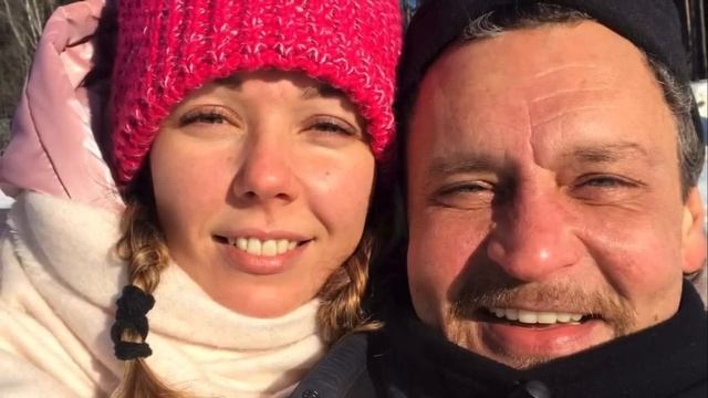 Александр Домогаров с молодой женой смотреть онлайн