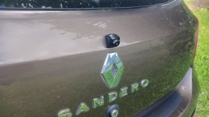 Установка камеры заднего вида на Рено Сандеро