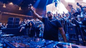 Карл Кокс (Carl Cox) B2B Николь Мудабер (Nicole Moudaber) - Live @ Decibel Festival [05.04.2026]