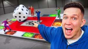 Я построил Гигантскую Настольную Игру! Егорик в ШОКЕ!