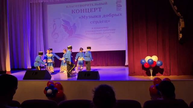 Казачий танец "Бравый атаман" смотреть онлайн