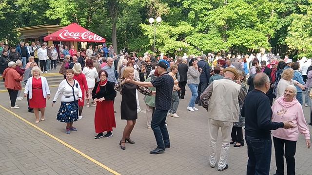 За твою красивую улыбку..... 31.05.26 Гомель парк Луначарского 🥰💫 смотреть онлайн