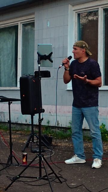 Ларино ДНР КАЛЬЯНОВ АРТЁМ #кальянов 
Https://max.ru/kkaliyanov