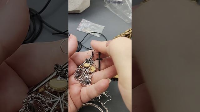 Распаковка винтажной бижутерии с Авито.