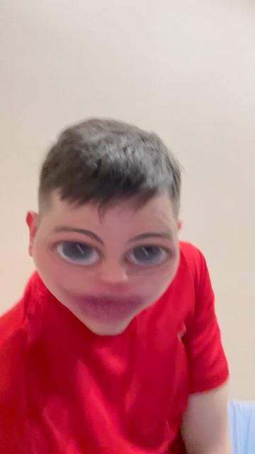Антошка не даёт поспать 😂