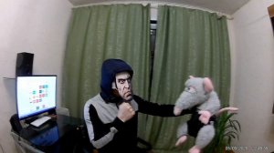 Тревор бьет в нос Trevor hits the nose