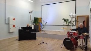 Игорь Заиконников(автор песни,клипа)-Любовь моя Россия(барабаны-Михаил Мередов)ЦМД-Чертаново Сев2011
