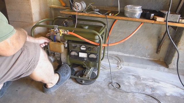 Переделка двухтактного двигателя 2СД-М2 на природный газ и раздельную смазку. смотреть онлайн