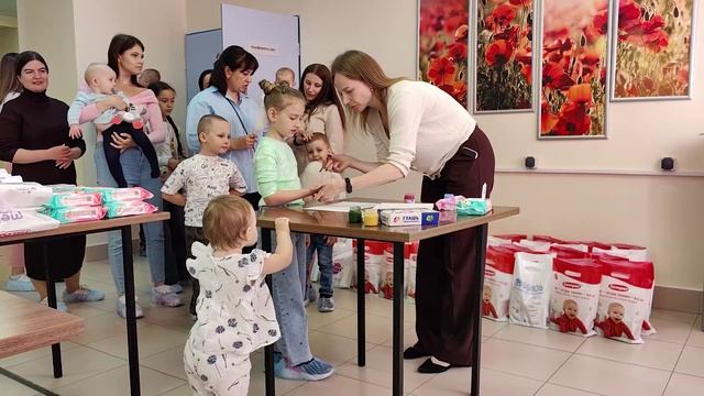 Помощь и поддержка малышам смотреть онлайн