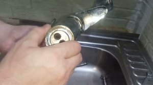 Как поменять смеситель на кухне самостоятельно!
