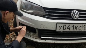 Поло замена лампочки противотуманки