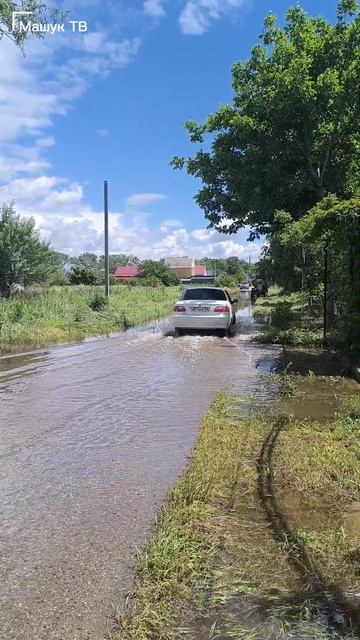Паводок в регионе КМВ из-за сильных и продолжительных ливней. Ситуация в Минеральных водах 2 июня
