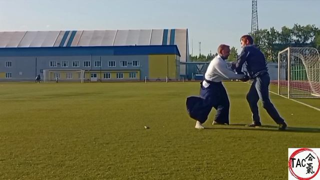 Кейко тренировка на стадионе