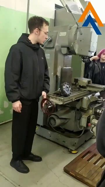 В ЯГТУ прошёл мастер-класс «Магия лазера»! смотреть онлайн